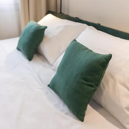 Nadias Modern Boutique Double Or Twin Bed Apartment